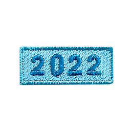 This rocker forms a straight-edged green rectangle. The year number 2022 is embroidered in a bold font.